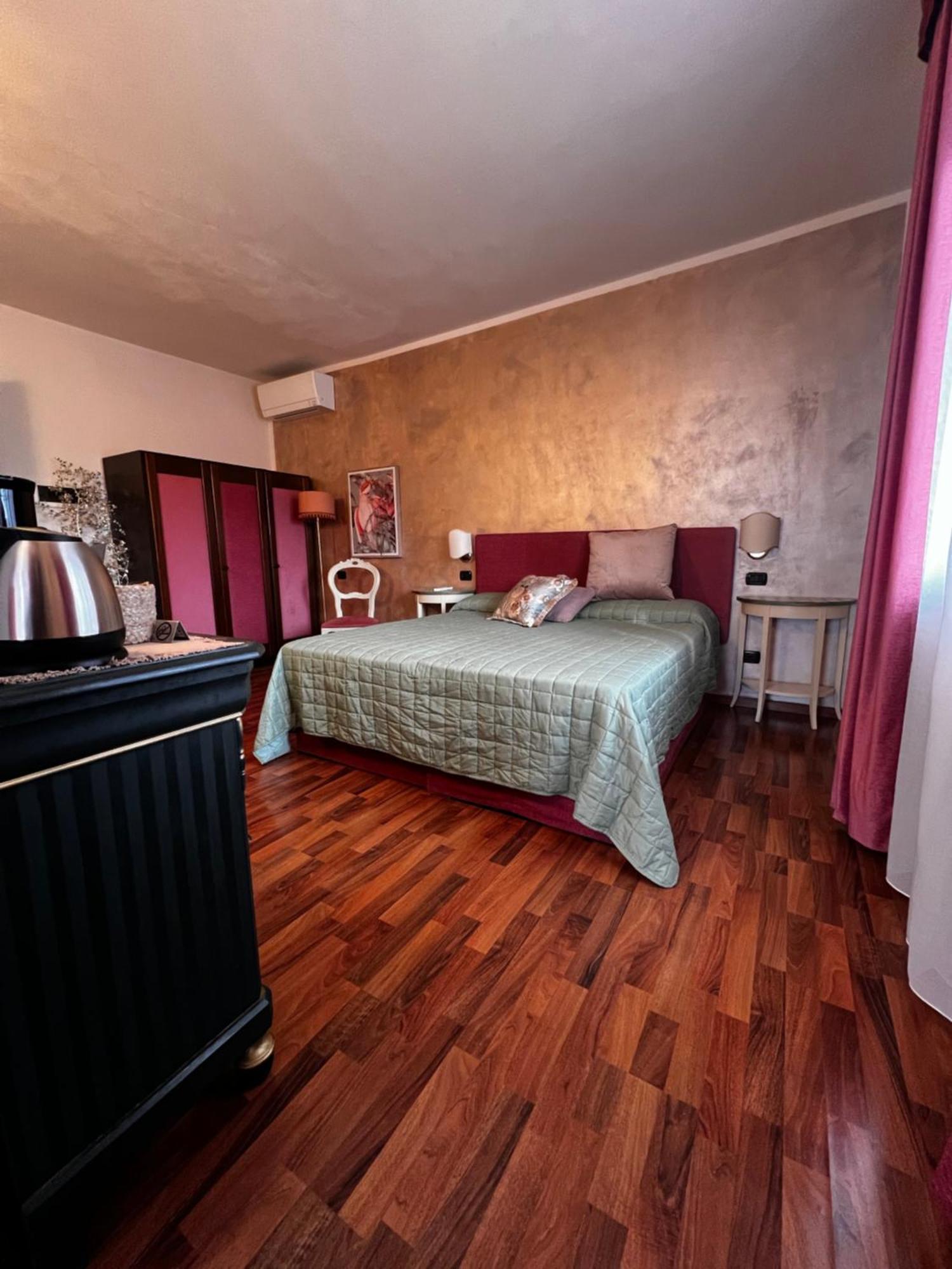 Welcome Traveller Frida'S Rooms Каприно Веронезе Екстериор снимка